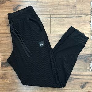 Alo Muse sweatpants